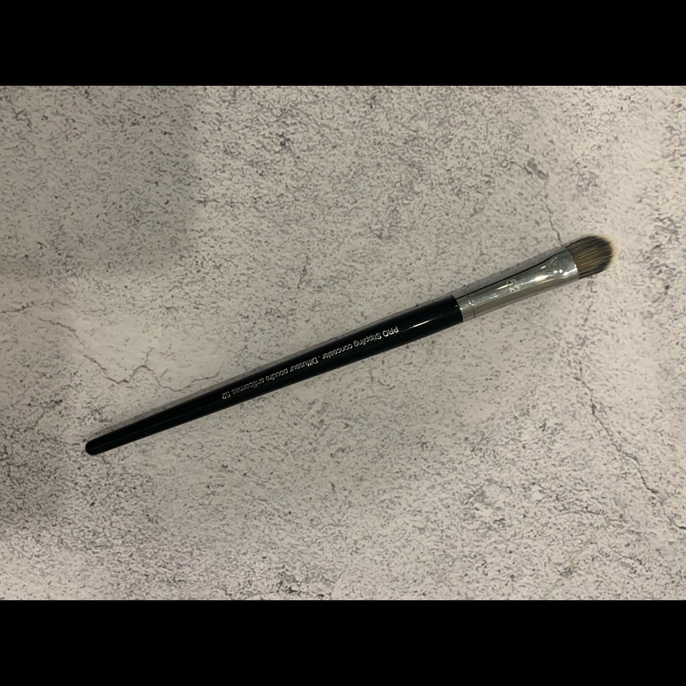 Sephora PRO Stippling Concealer Brush #52